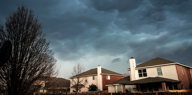 Outlook darkens as housing market headwinds mount